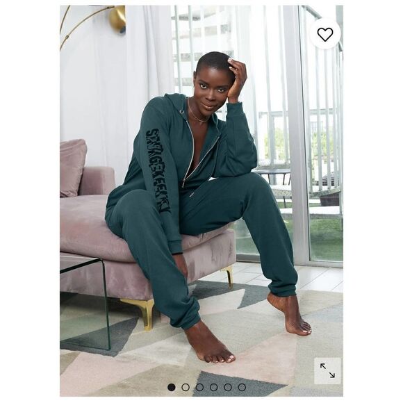 Savage x fenty rihanna showgirl hooded onsie/sleep pajama one piece